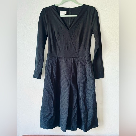 Akris Punto Dresses & Skirts - Akris Punto Elegant Black Long Sleeve Faux Wrap Dress With Textured Skirt